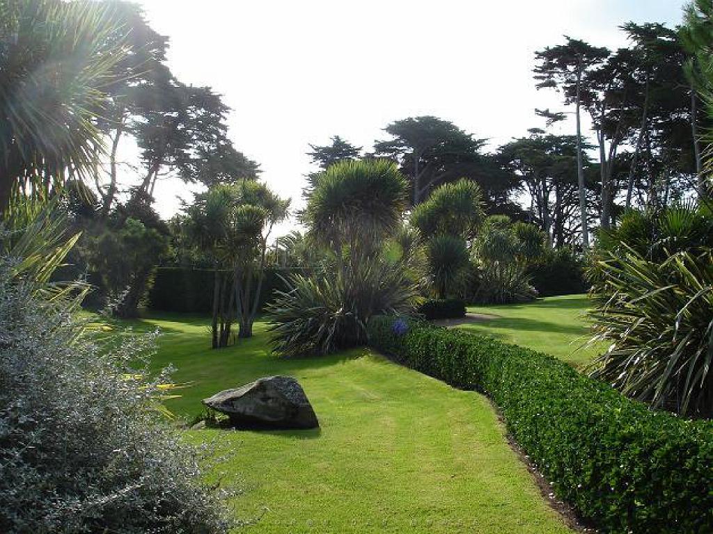 130 Ile de Batz Jardin Georges Delaselle_000035.jpg